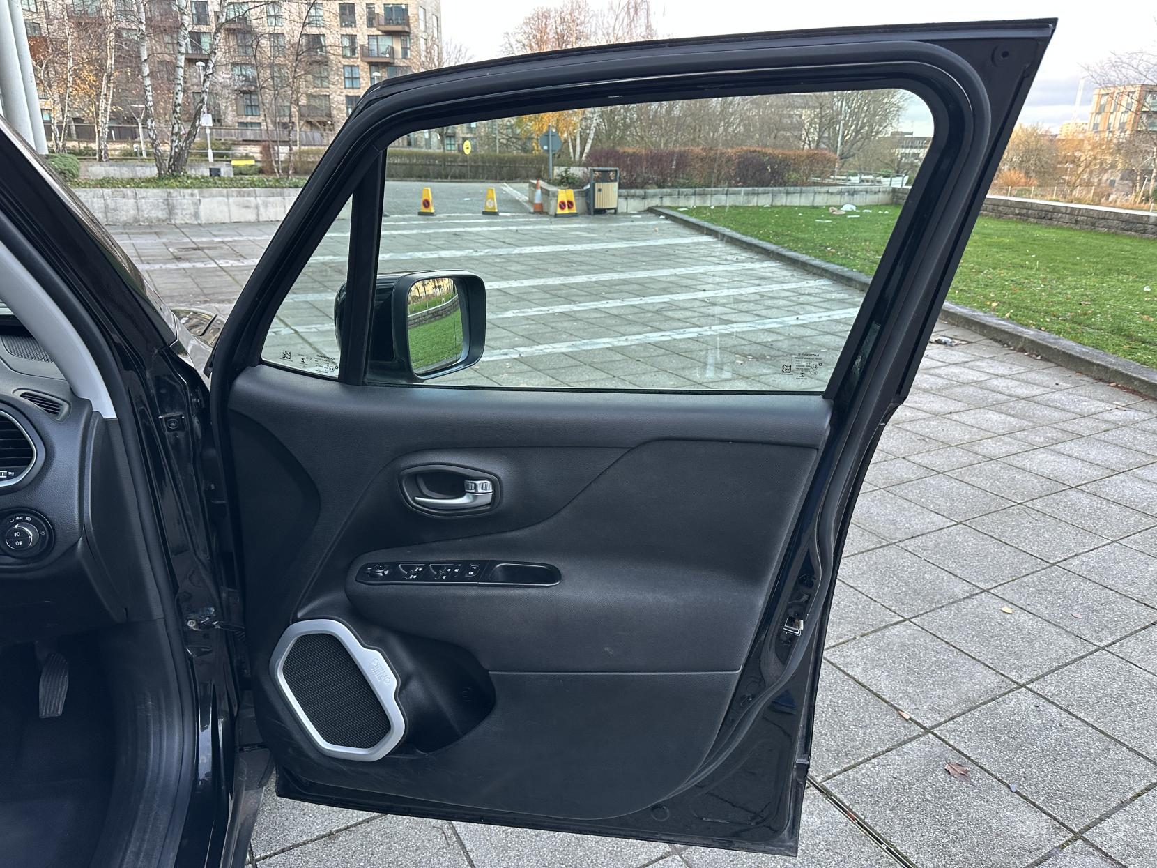 Jeep Renegade 1.4T MultiAirII Longitude SUV 5dr Petrol DDCT Euro 6 (s/s) (140 ps)