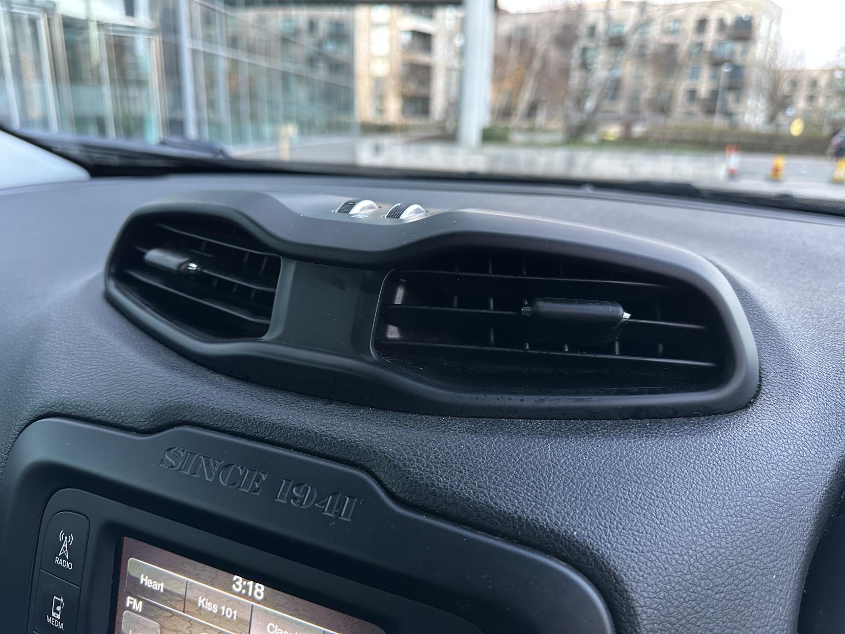 Jeep Renegade 1.4T MultiAirII Longitude SUV 5dr Petrol DDCT Euro 6 (s/s) (140 ps)