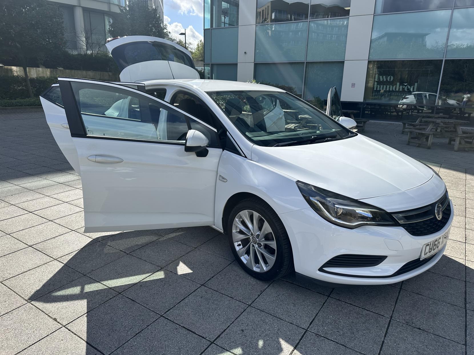 Vauxhall Astra 1.4i Turbo Energy Hatchback 5dr Petrol Manual Euro 6 (125 ps)
