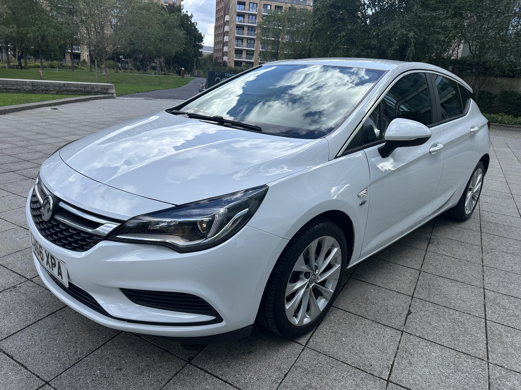 Vauxhall Astra 1.4i Turbo Energy Hatchback 5dr Petrol Manual Euro 6 (125 ps)