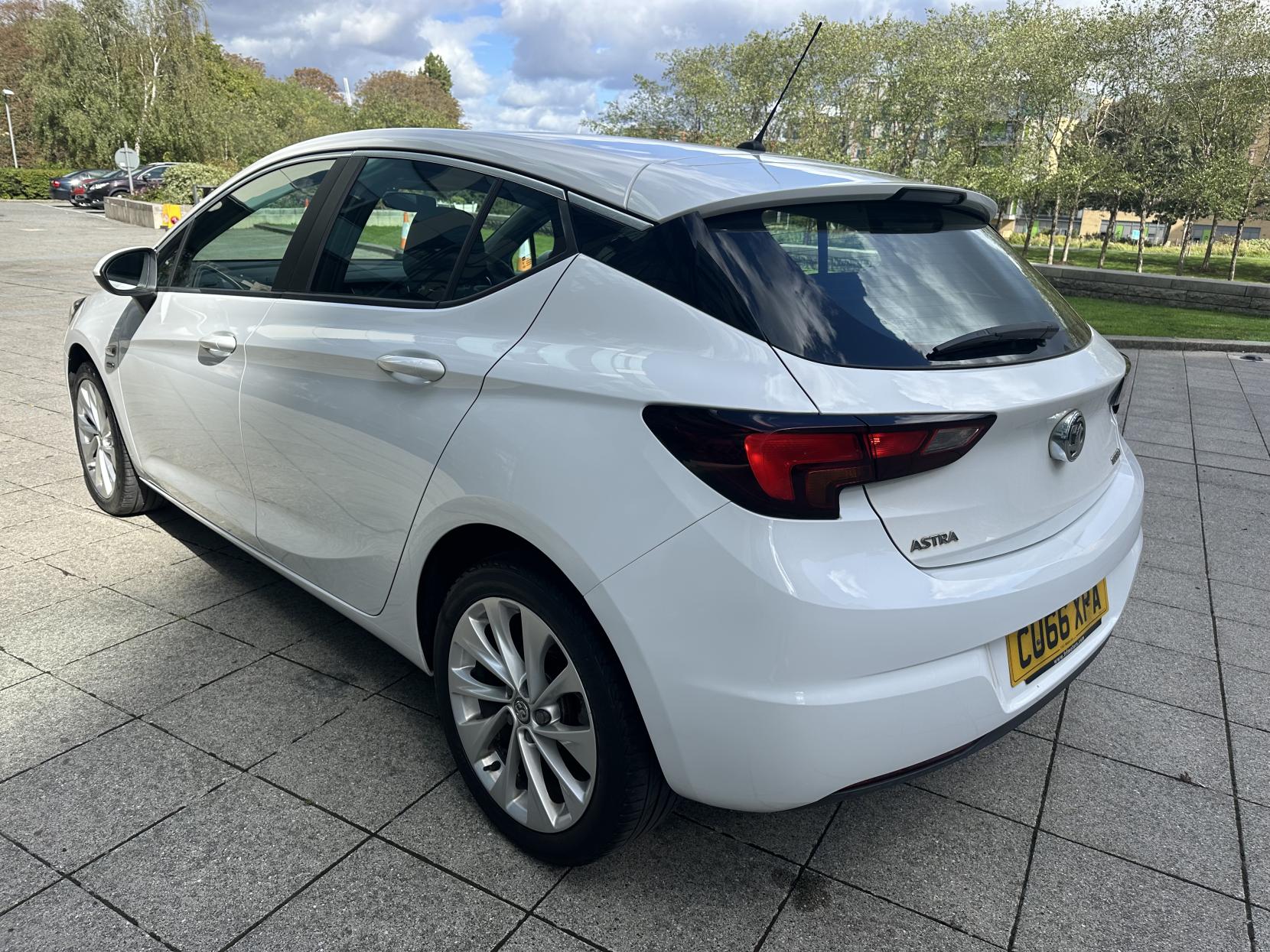 Vauxhall Astra 1.4i Turbo Energy Hatchback 5dr Petrol Manual Euro 6 (125 ps)