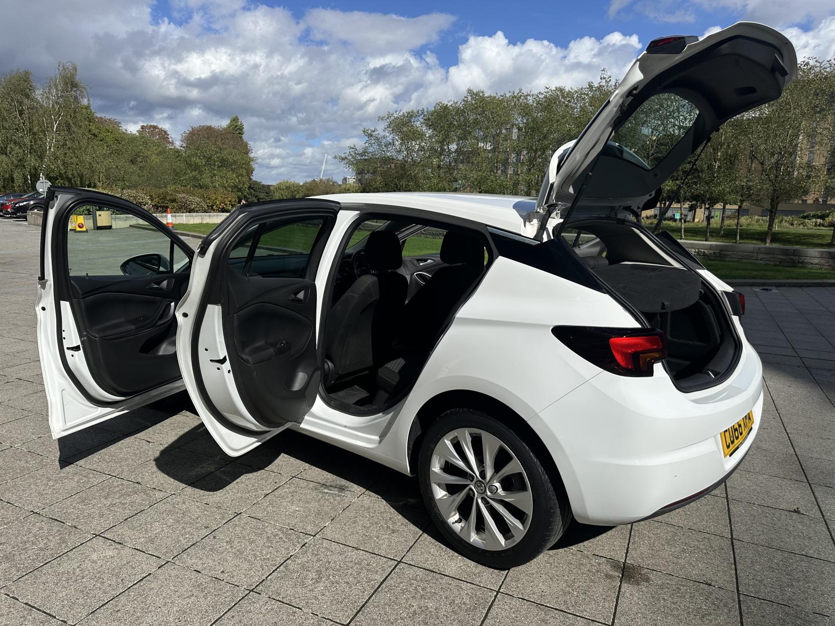 Vauxhall Astra 1.4i Turbo Energy Hatchback 5dr Petrol Manual Euro 6 (125 ps)