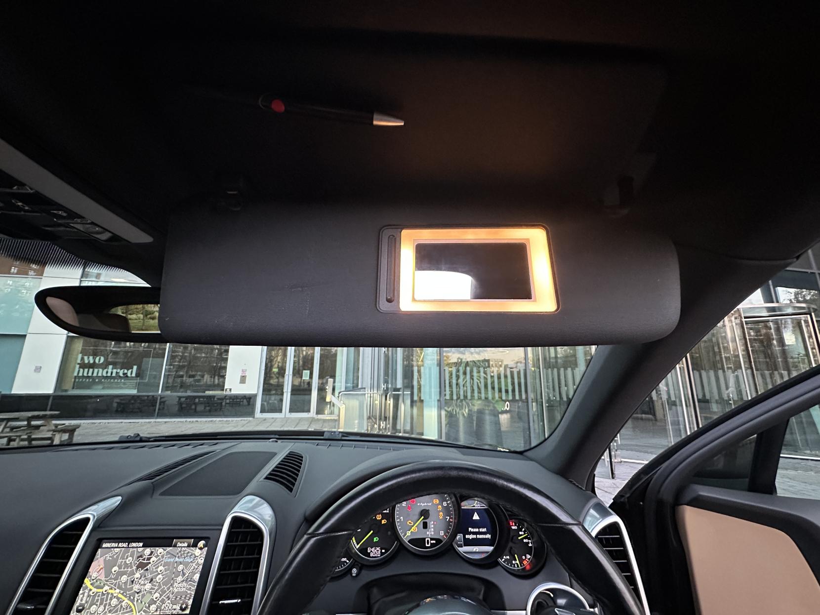 Porsche Cayenne 3.0 V6 E-Hybrid S SUV 5dr Petrol Plug-in Hybrid TiptronicS 4WD Euro 6 (s/s) (416 ps)