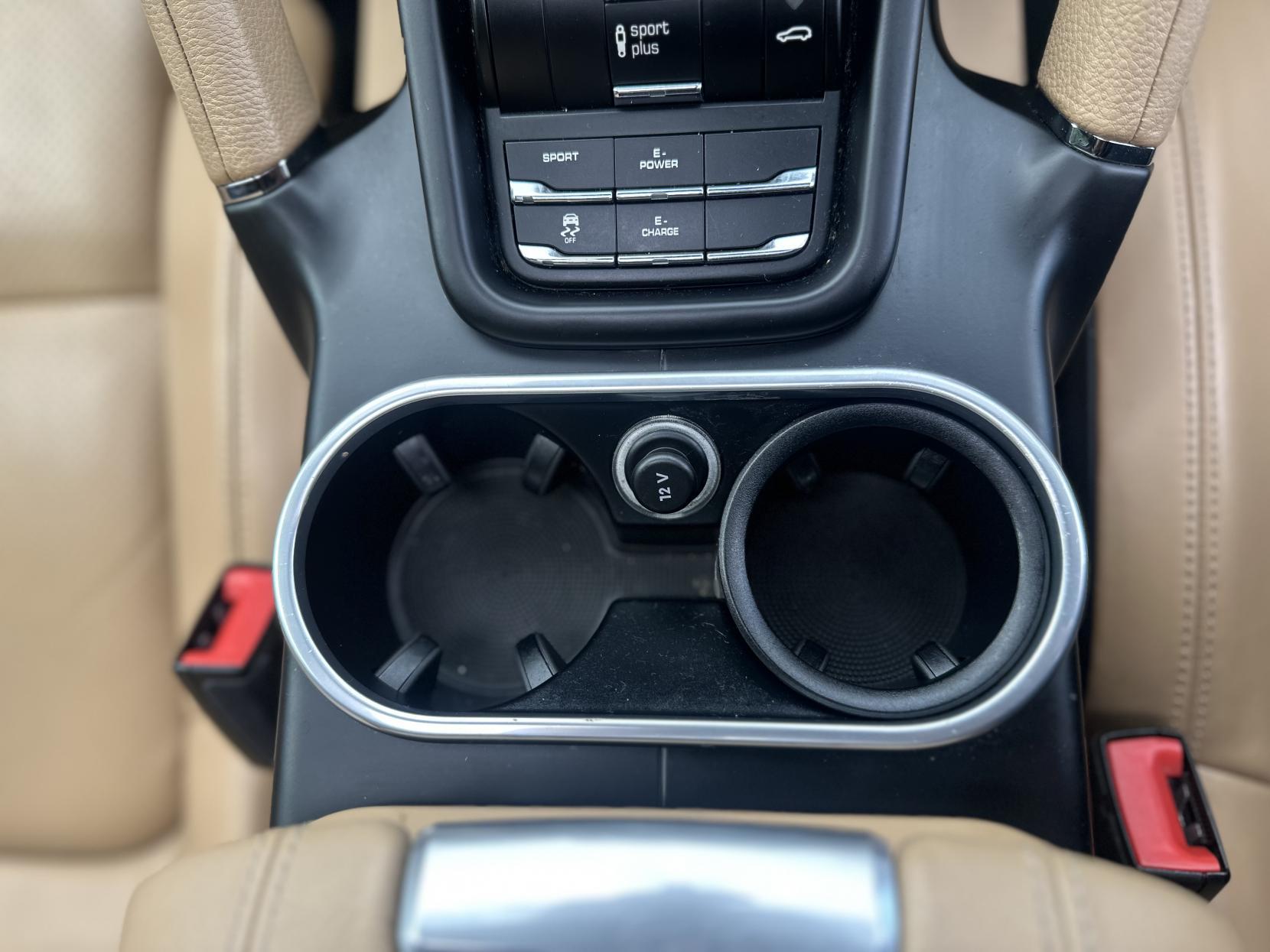 Porsche Cayenne 3.0 V6 E-Hybrid S SUV 5dr Petrol Plug-in Hybrid TiptronicS 4WD Euro 6 (s/s) (416 ps)