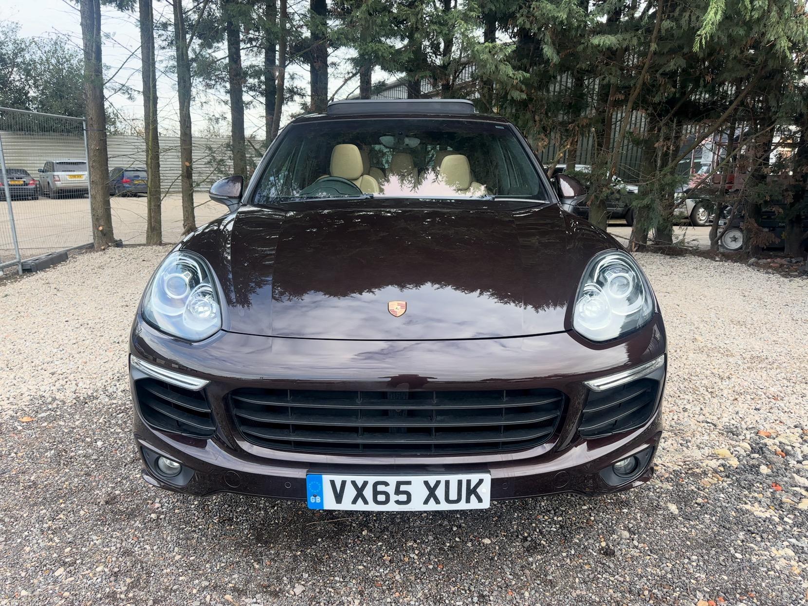 Porsche Cayenne 3.0 V6 E-Hybrid S SUV 5dr Petrol Plug-in Hybrid TiptronicS 4WD Euro 6 (s/s) (416 ps)