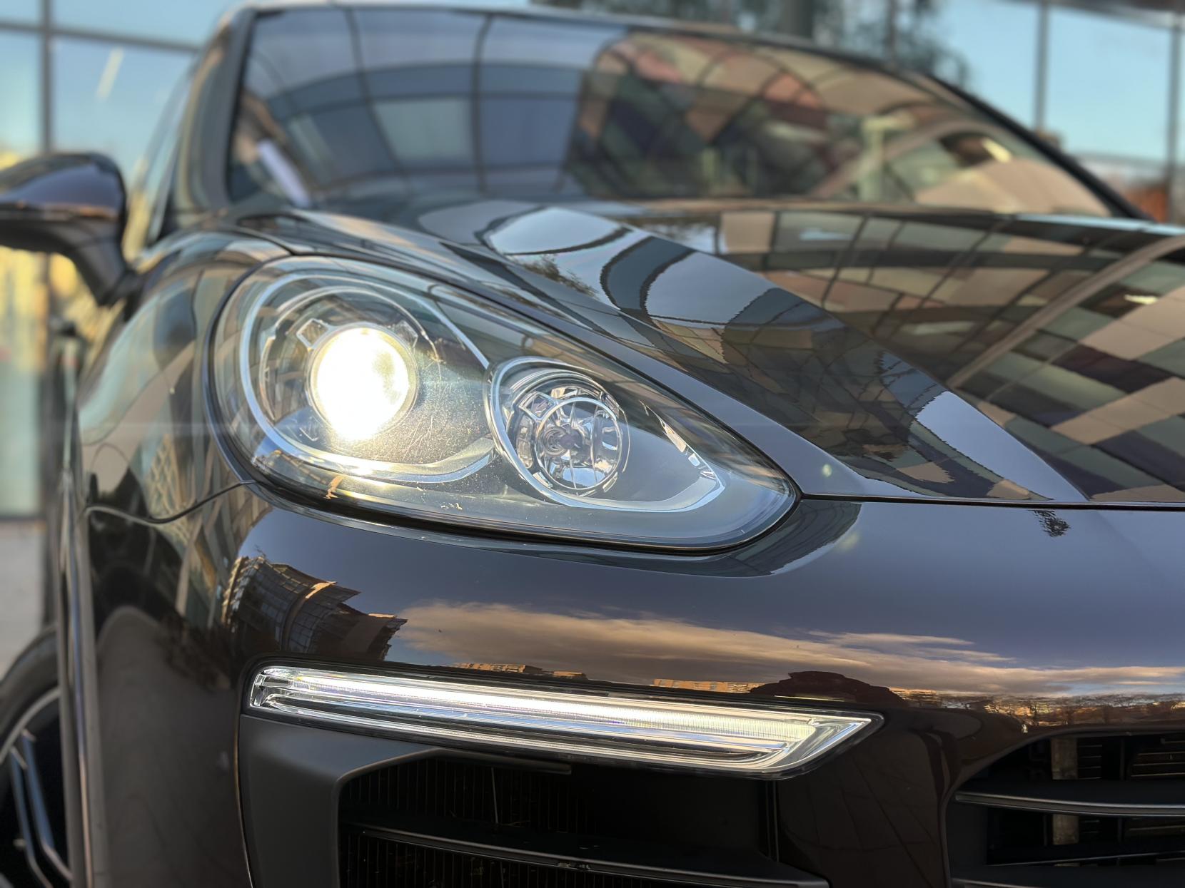 Porsche Cayenne 3.0 V6 E-Hybrid S SUV 5dr Petrol Plug-in Hybrid TiptronicS 4WD Euro 6 (s/s) (416 ps)