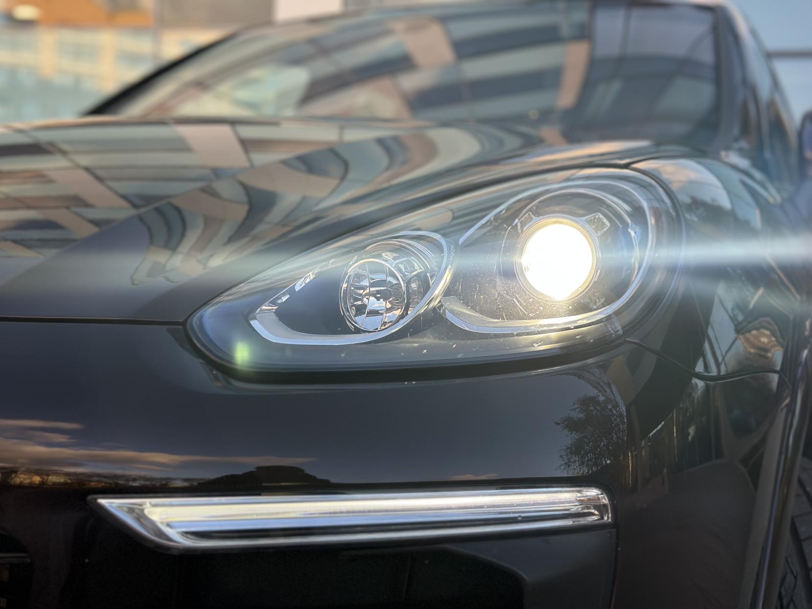 Porsche Cayenne 3.0 V6 E-Hybrid S SUV 5dr Petrol Plug-in Hybrid TiptronicS 4WD Euro 6 (s/s) (416 ps)