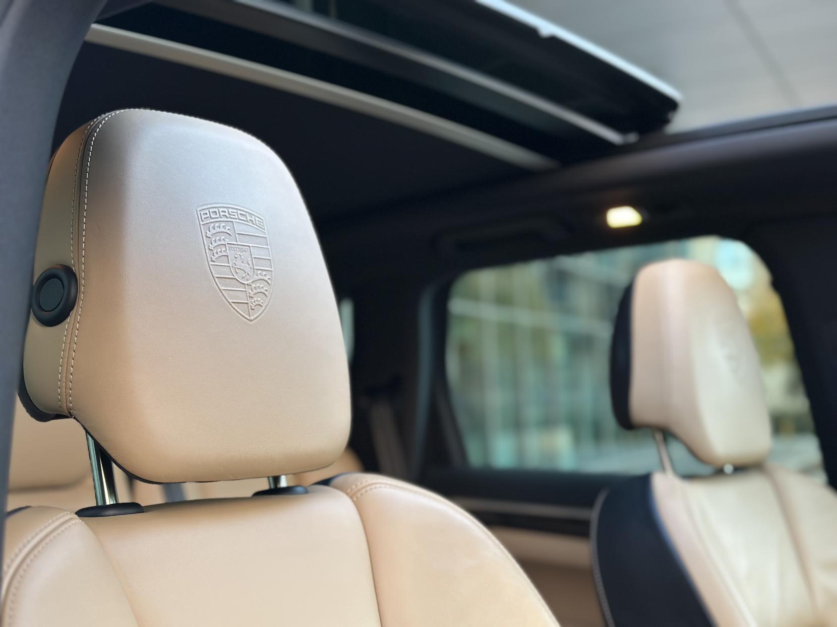 Porsche Cayenne 3.0 V6 E-Hybrid S SUV 5dr Petrol Plug-in Hybrid TiptronicS 4WD Euro 6 (s/s) (416 ps)