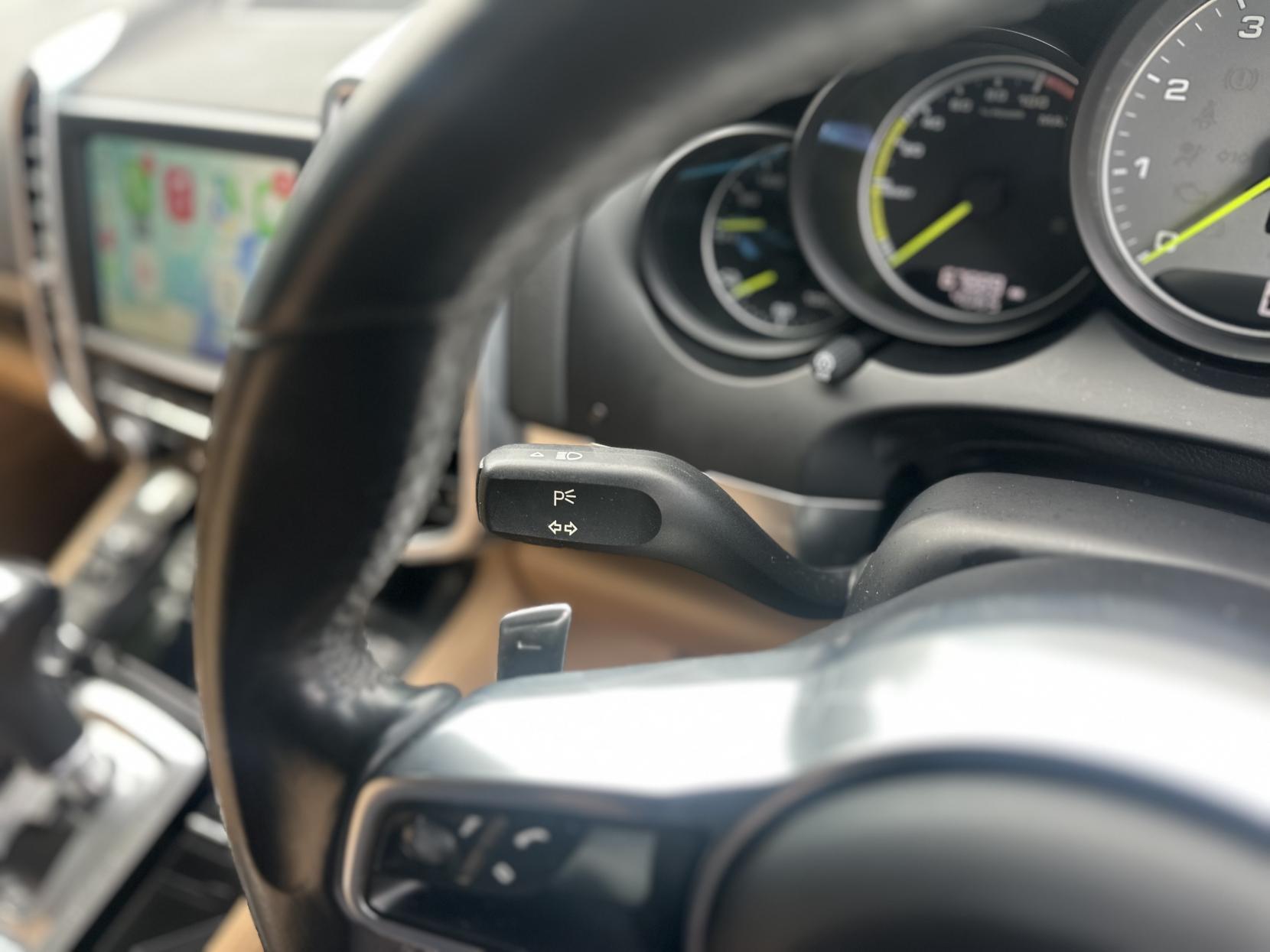 Porsche Cayenne 3.0 V6 E-Hybrid S SUV 5dr Petrol Plug-in Hybrid TiptronicS 4WD Euro 6 (s/s) (416 ps)