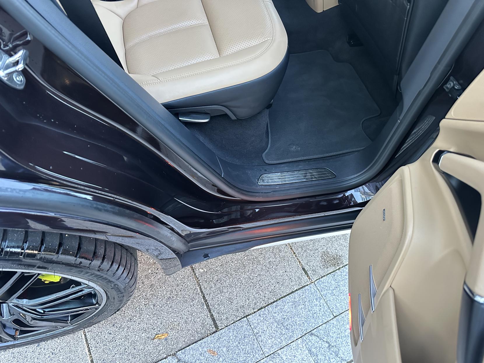 Porsche Cayenne 3.0 V6 E-Hybrid S SUV 5dr Petrol Plug-in Hybrid TiptronicS 4WD Euro 6 (s/s) (416 ps)