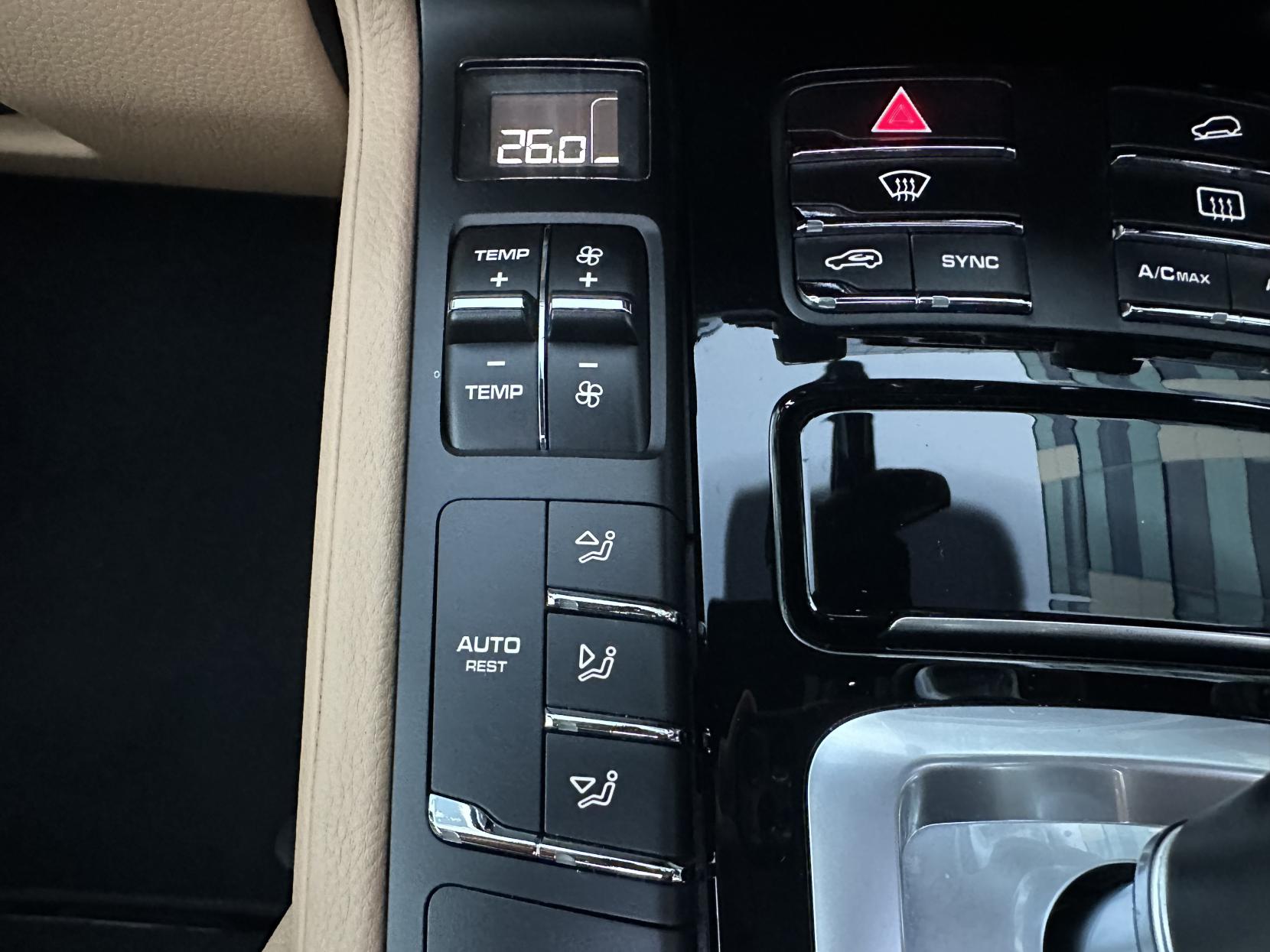 Porsche Cayenne 3.0 V6 E-Hybrid S SUV 5dr Petrol Plug-in Hybrid TiptronicS 4WD Euro 6 (s/s) (416 ps)