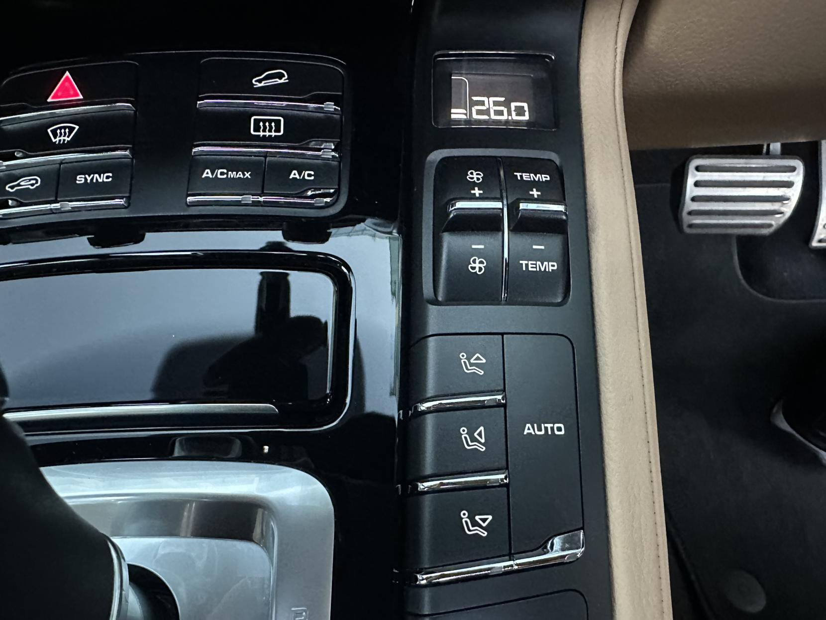 Porsche Cayenne 3.0 V6 E-Hybrid S SUV 5dr Petrol Plug-in Hybrid TiptronicS 4WD Euro 6 (s/s) (416 ps)