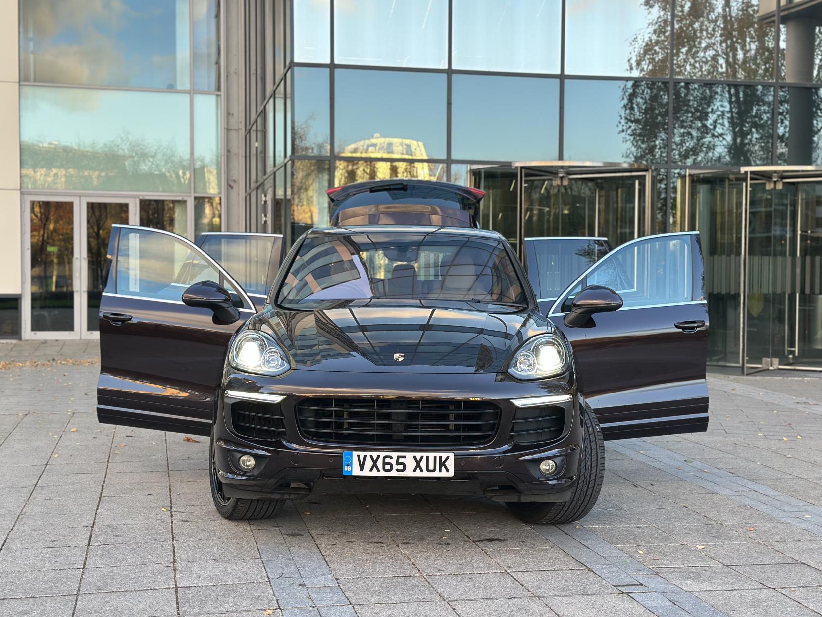 Porsche Cayenne 3.0 V6 E-Hybrid S SUV 5dr Petrol Plug-in Hybrid TiptronicS 4WD Euro 6 (s/s) (416 ps)