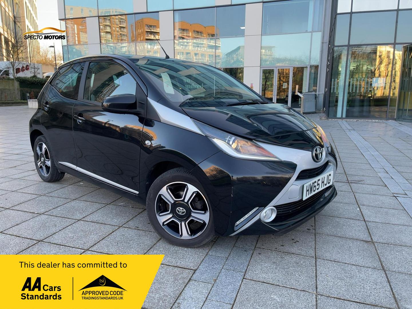 Toyota AYGO 1.0 VVT-i x-clusiv Hatchback 5dr Petrol Manual Euro 5 Euro 5 (68 ps)