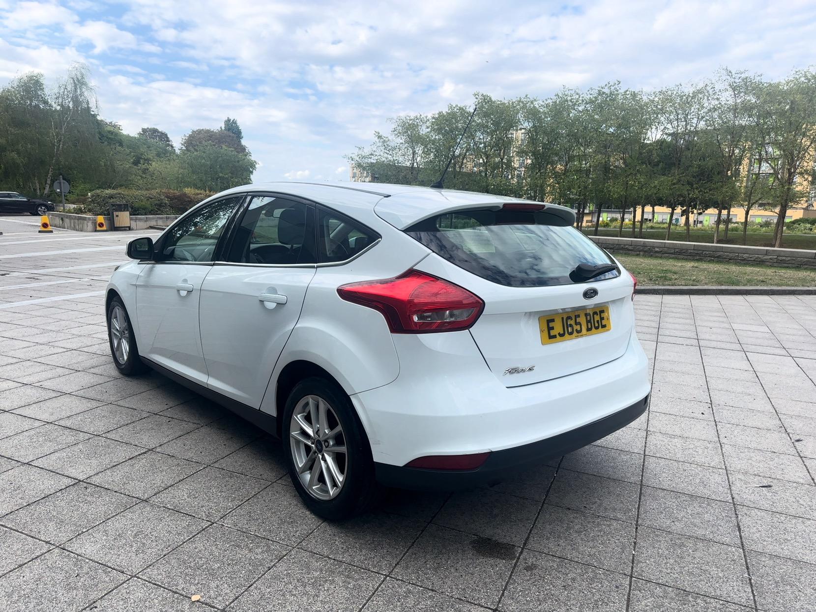Ford Focus 1.0T EcoBoost Zetec Hatchback 5dr Petrol Manual Euro 6 (s/s) (125 ps)