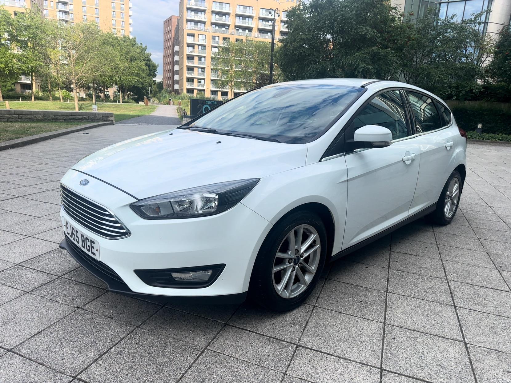 Ford Focus 1.0T EcoBoost Zetec Hatchback 5dr Petrol Manual Euro 6 (s/s) (125 ps)