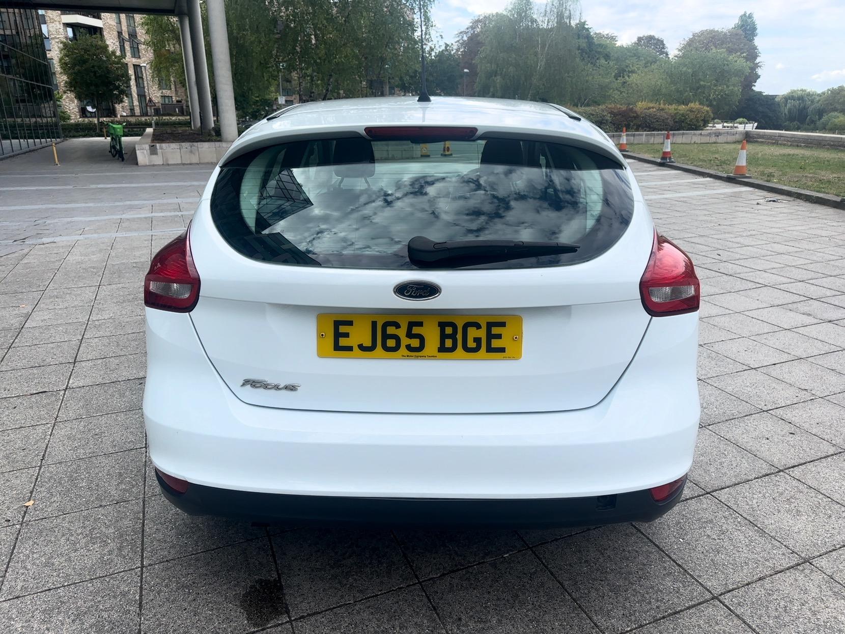 Ford Focus 1.0T EcoBoost Zetec Hatchback 5dr Petrol Manual Euro 6 (s/s) (125 ps)