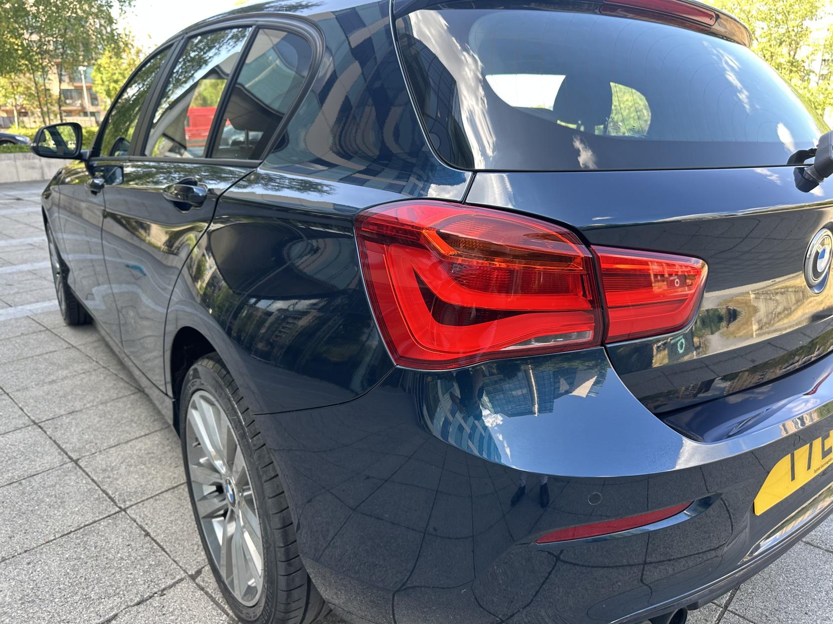 BMW 1 Series 2.0 120i Sport Hatchback 5dr Petrol Auto Euro 6 (s/s) (184 ps)