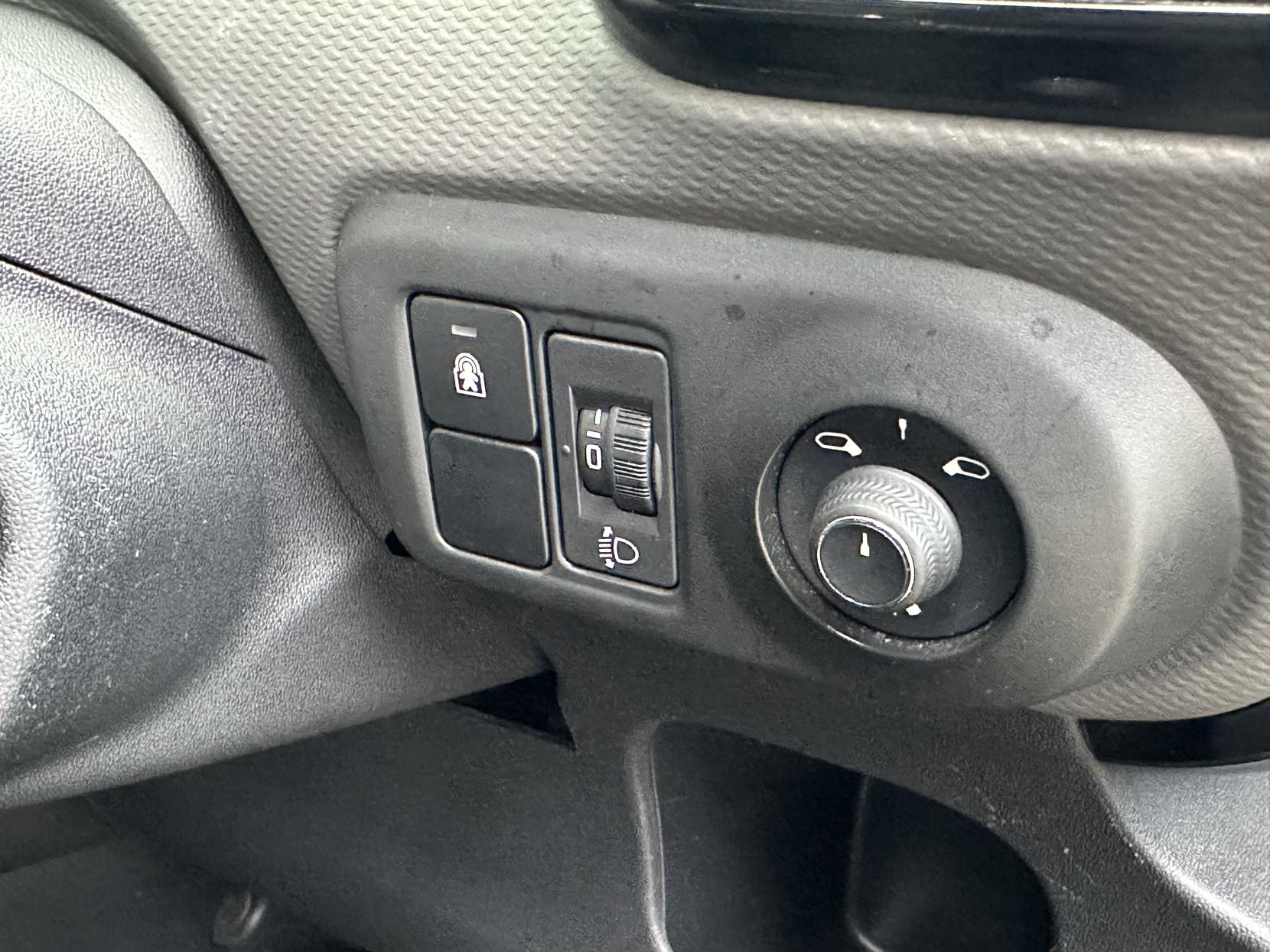 Citroen C4 Cactus 1.2 PureTech Flair Hatchback 5dr Petrol EAT6 Euro 6 (s/s) (110 ps)