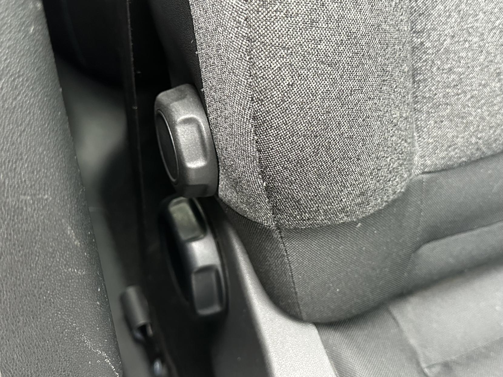 Citroen C4 Cactus 1.2 PureTech Flair Hatchback 5dr Petrol EAT6 Euro 6 (s/s) (110 ps)