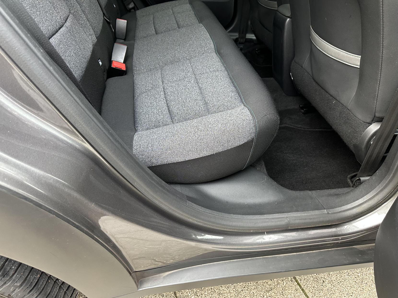 Citroen C4 Cactus 1.2 PureTech Flair Hatchback 5dr Petrol EAT6 Euro 6 (s/s) (110 ps)