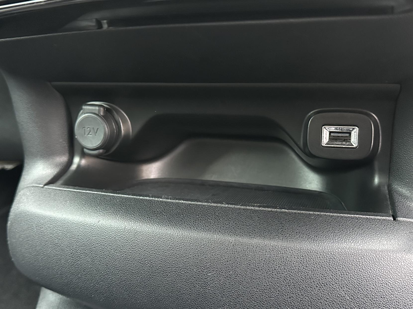 Citroen C4 Cactus 1.2 PureTech Flair Hatchback 5dr Petrol EAT6 Euro 6 (s/s) (110 ps)