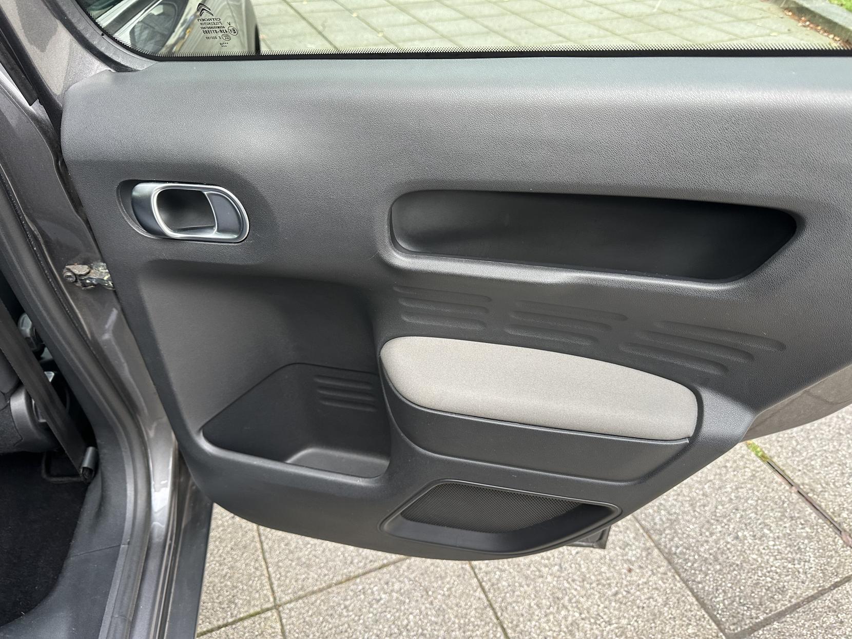 Citroen C4 Cactus 1.2 PureTech Flair Hatchback 5dr Petrol EAT6 Euro 6 (s/s) (110 ps)