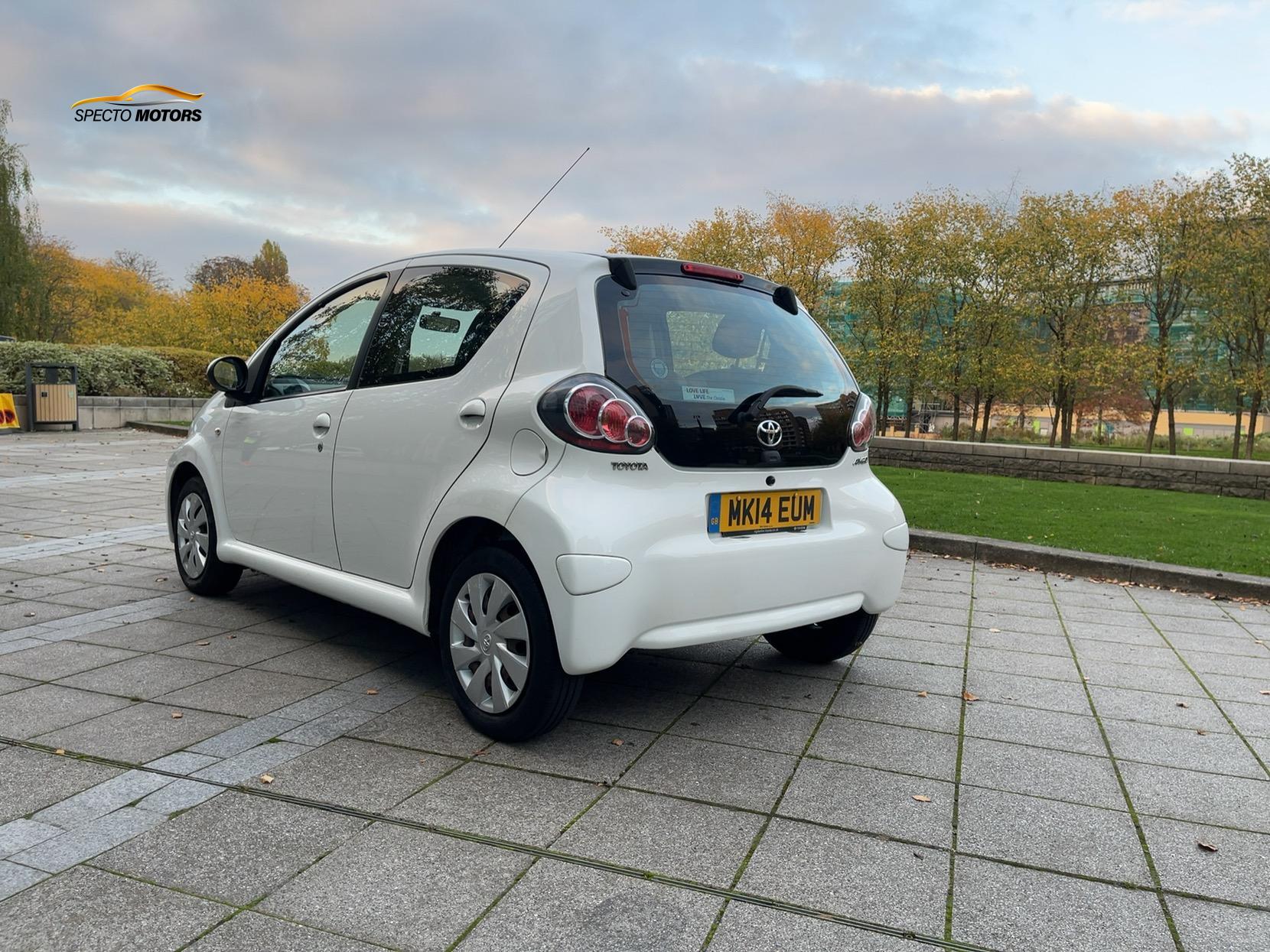 Toyota AYGO 1.0 VVT-i Move Hatchback 5dr Petrol Manual Euro 5 (68 ps)