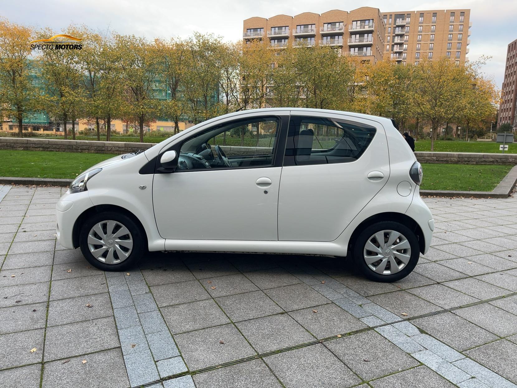 Toyota AYGO 1.0 VVT-i Move Hatchback 5dr Petrol Manual Euro 5 (68 ps)