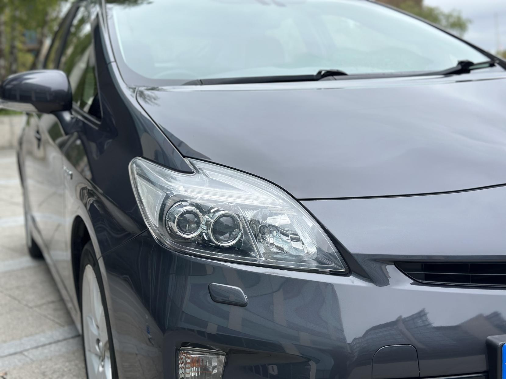 Toyota Prius 1.8 VVT-h T Spirit Hatchback 5dr Petrol Hybrid CVT Euro 5 (s/s) (136 ps)