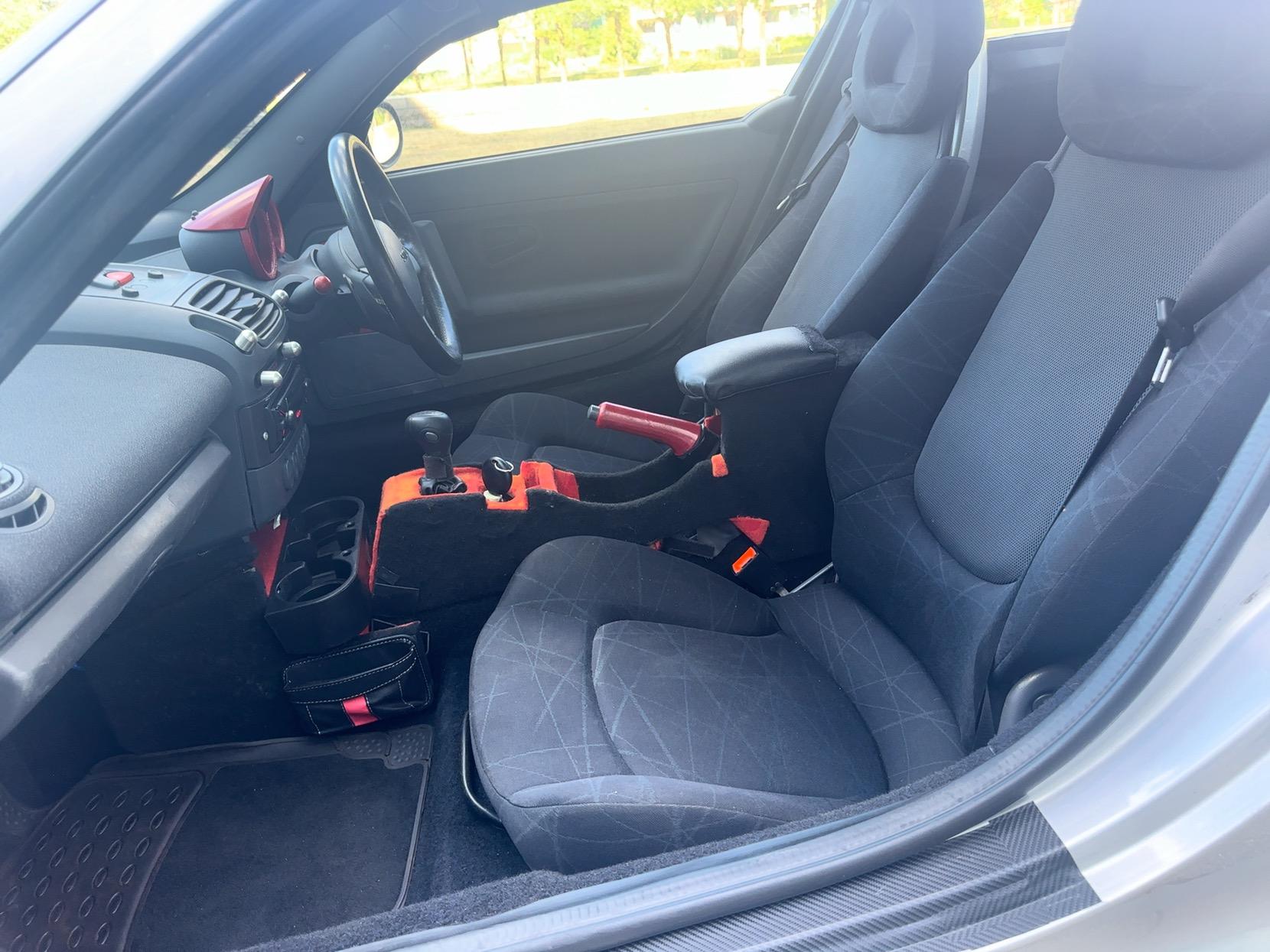 Smart Roadster 0.7 Convertible 2dr Petrol Automatic (121 g/km, 80 bhp)