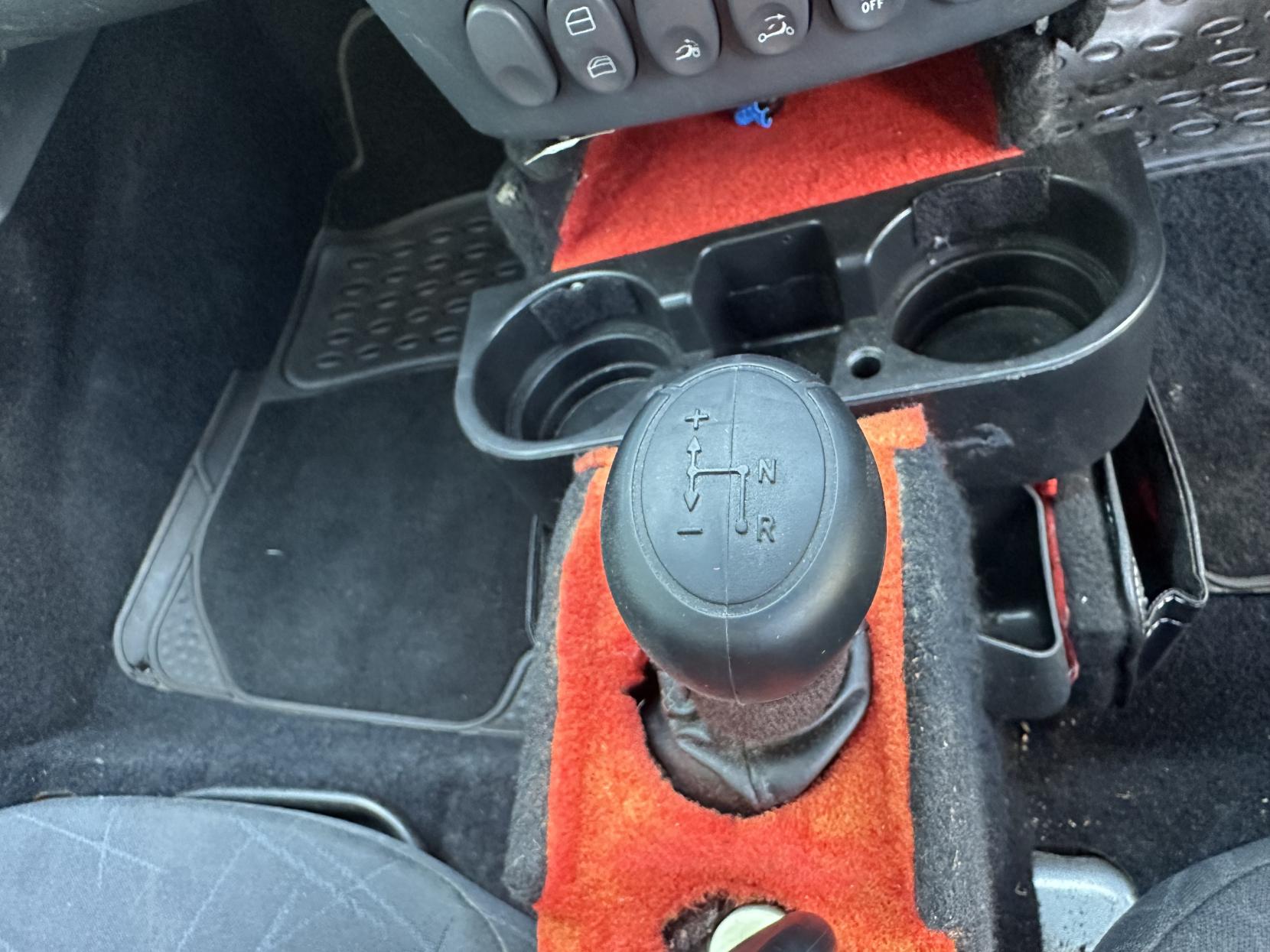 Smart Roadster 0.7 Convertible 2dr Petrol Automatic (121 g/km, 80 bhp)