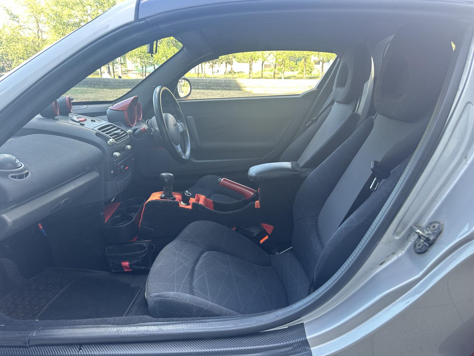 Smart Roadster 0.7 Convertible 2dr Petrol Automatic (121 g/km, 80 bhp)