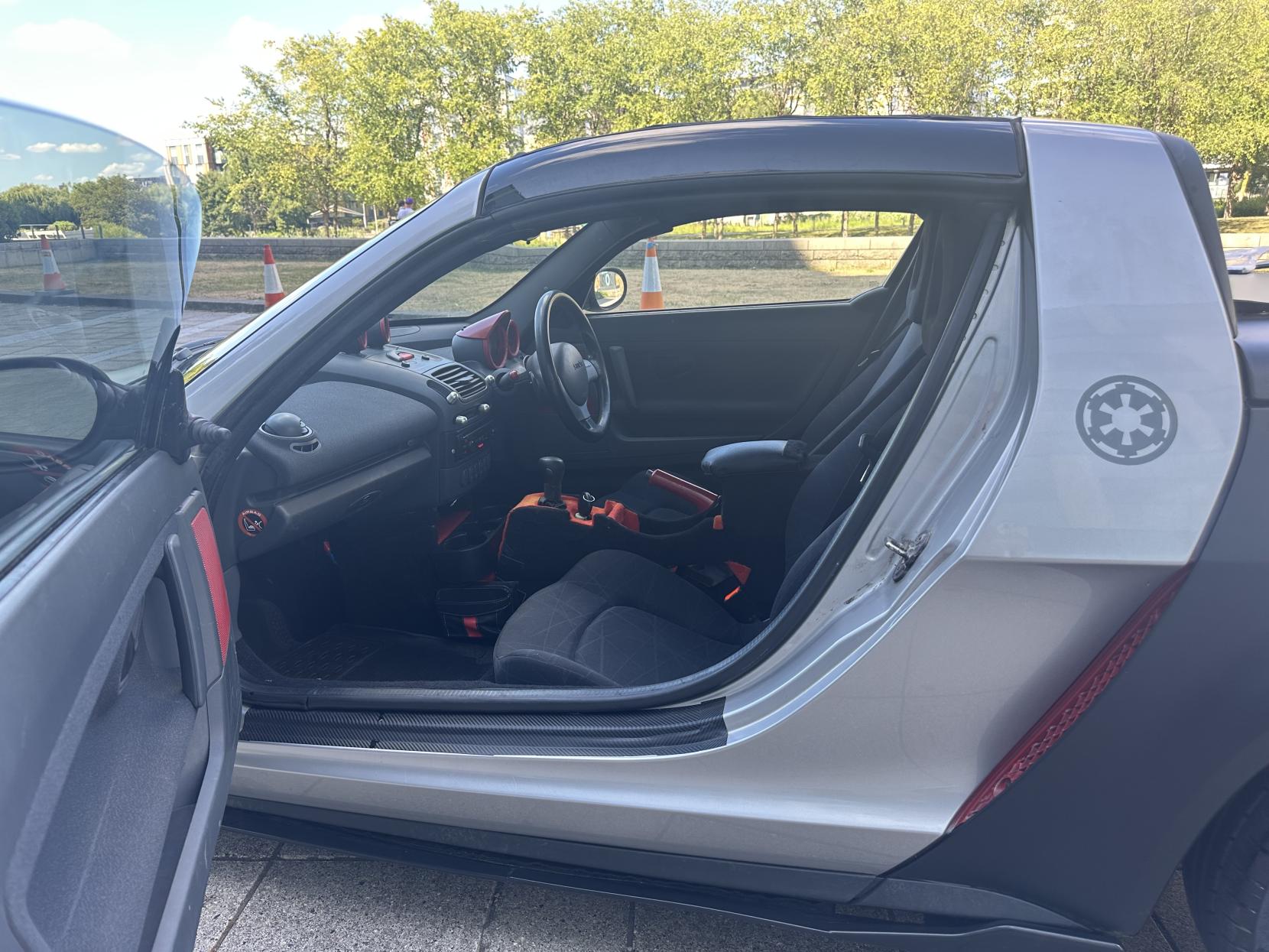 Smart Roadster 0.7 Convertible 2dr Petrol Automatic (121 g/km, 80 bhp)