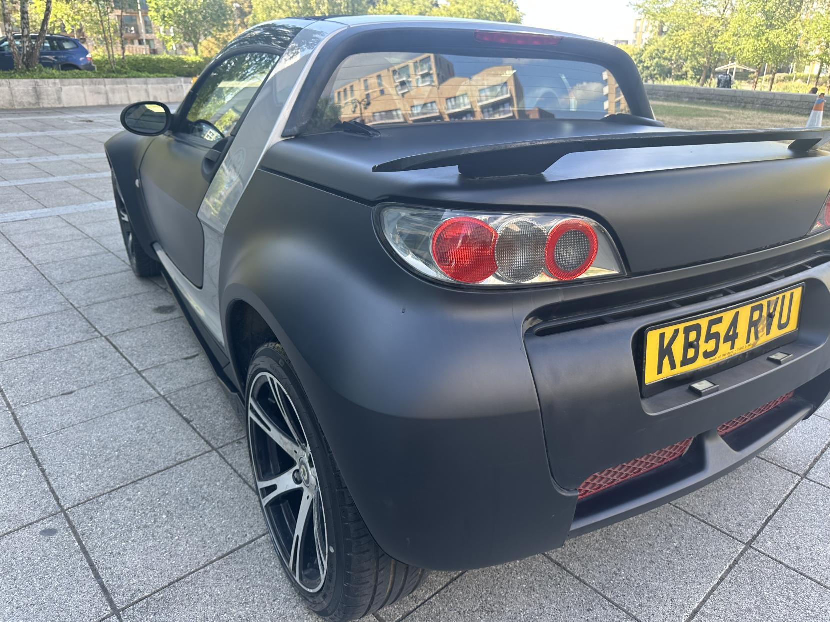 Smart Roadster 0.7 Convertible 2dr Petrol Automatic (121 g/km, 80 bhp)