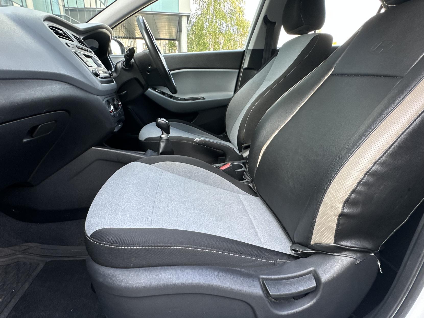 Hyundai i20 1.2 Blue Drive SE Hatchback 5dr Petrol Manual Euro 6 (s/s) (84 ps)