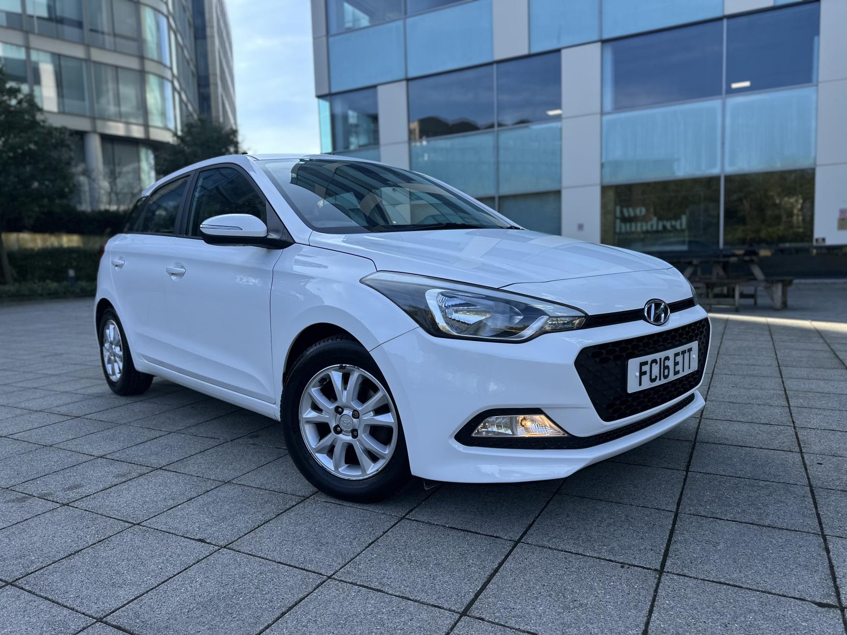 Hyundai i20 1.2 Blue Drive SE Hatchback 5dr Petrol Manual Euro 6 (s/s) (84 ps)