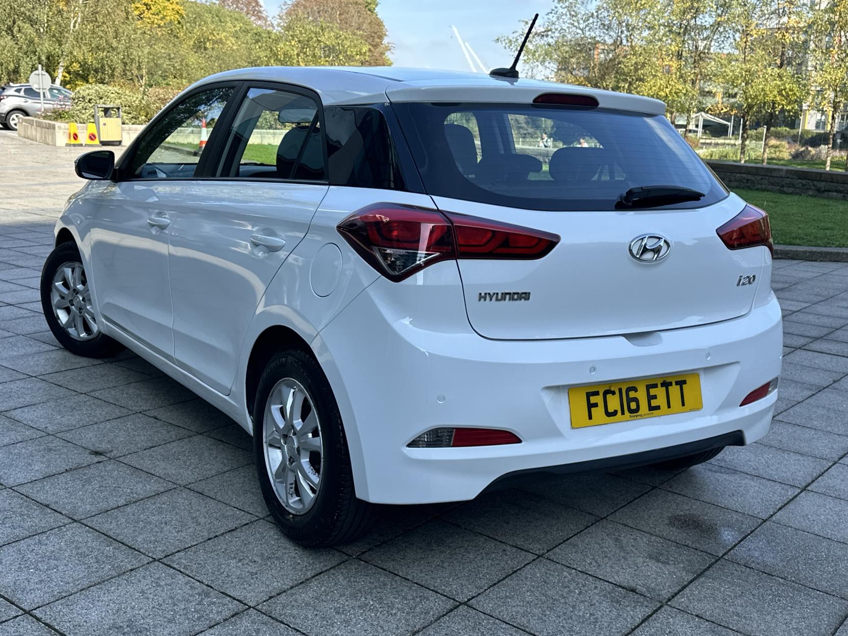 Hyundai i20 1.2 Blue Drive SE Hatchback 5dr Petrol Manual Euro 6 (s/s) (84 ps)