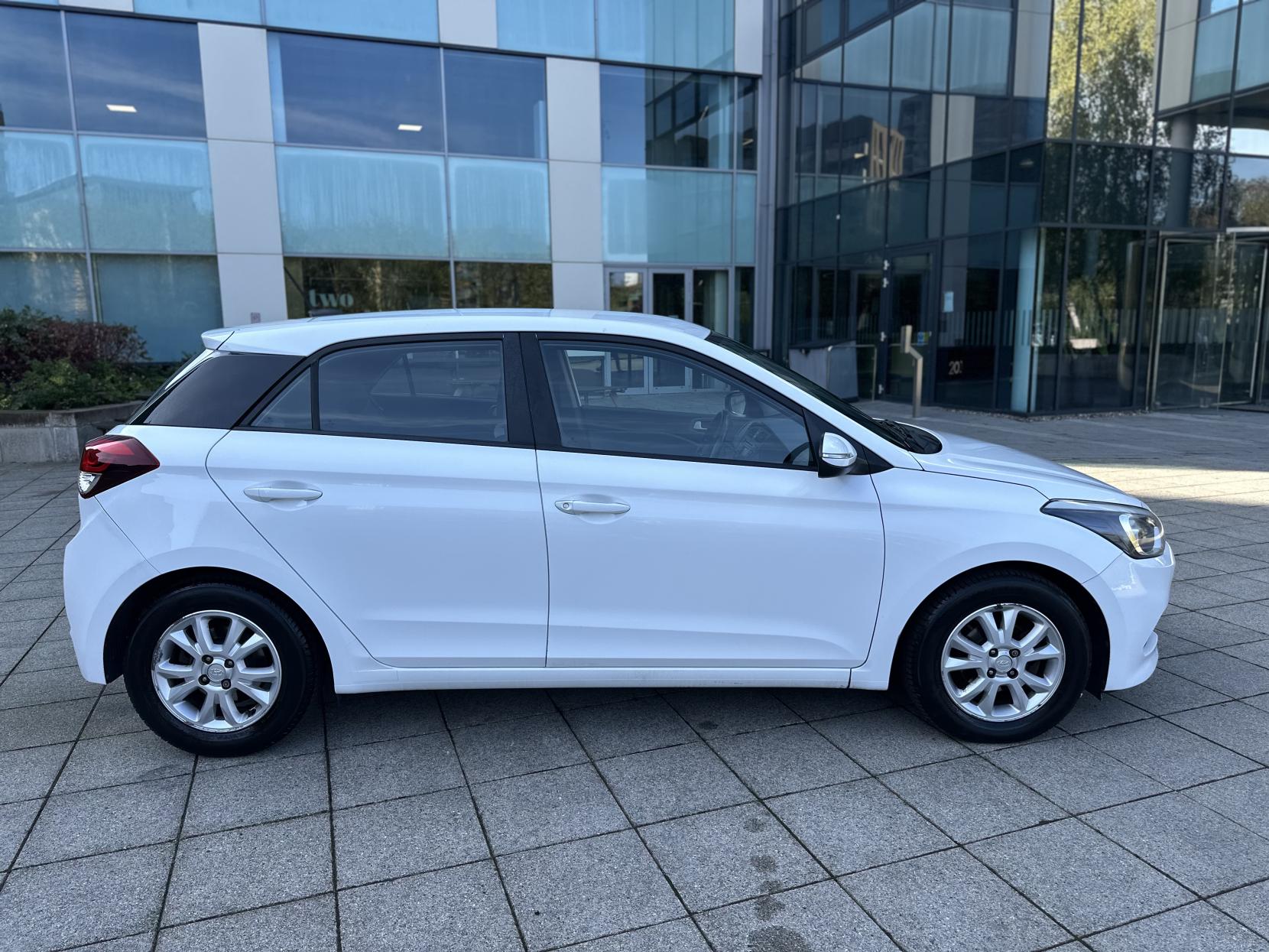 Hyundai i20 1.2 Blue Drive SE Hatchback 5dr Petrol Manual Euro 6 (s/s) (84 ps)