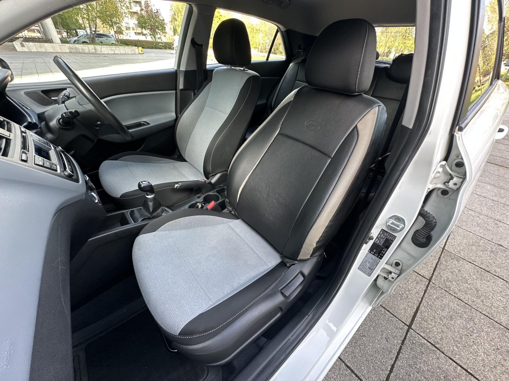 Hyundai i20 1.2 Blue Drive SE Hatchback 5dr Petrol Manual Euro 6 (s/s) (84 ps)