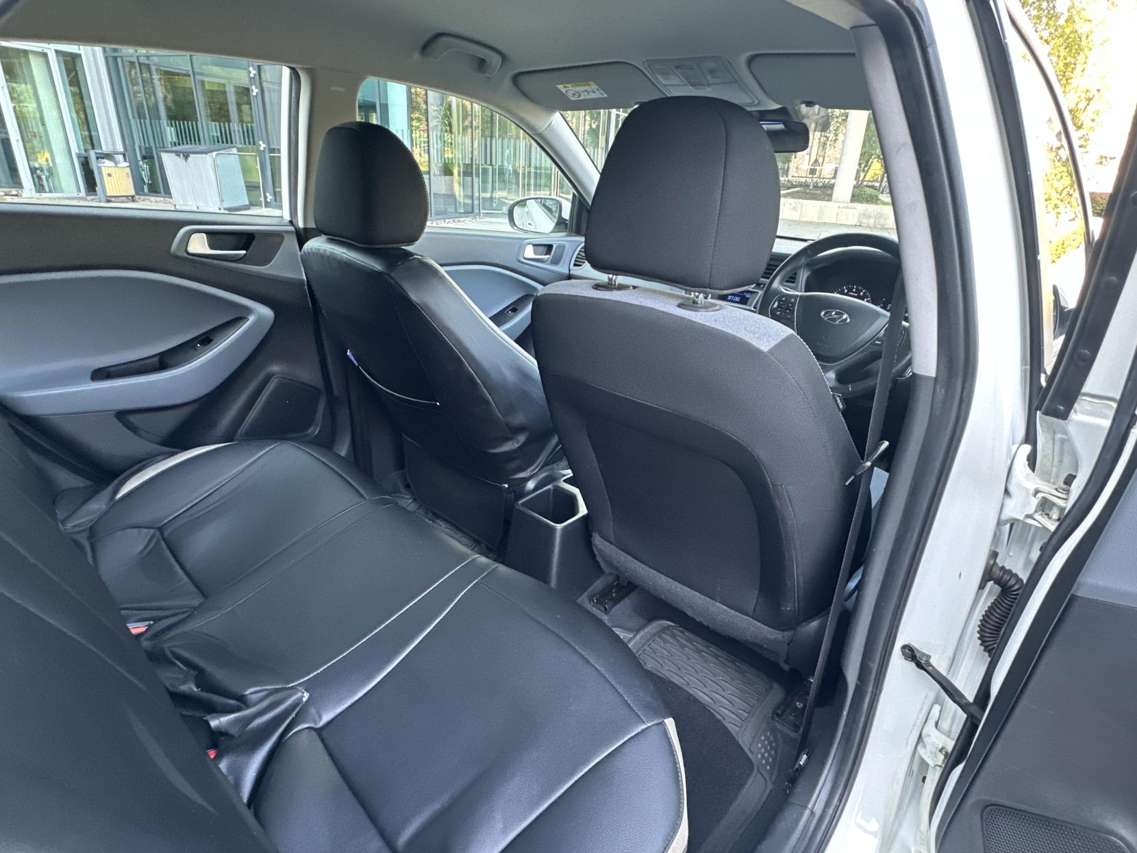 Hyundai i20 1.2 Blue Drive SE Hatchback 5dr Petrol Manual Euro 6 (s/s) (84 ps)