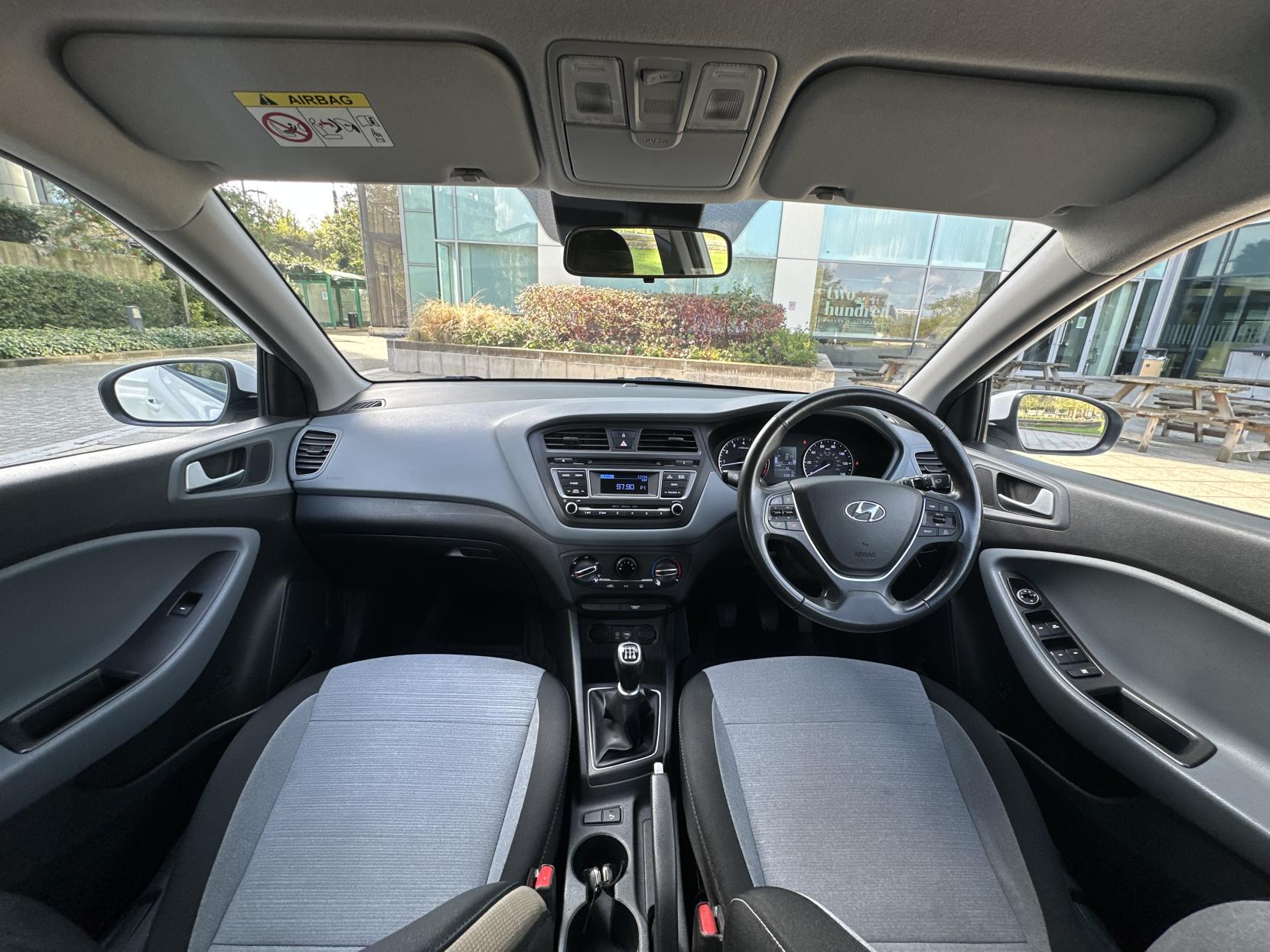 Hyundai i20 1.2 Blue Drive SE Hatchback 5dr Petrol Manual Euro 6 (s/s) (84 ps)