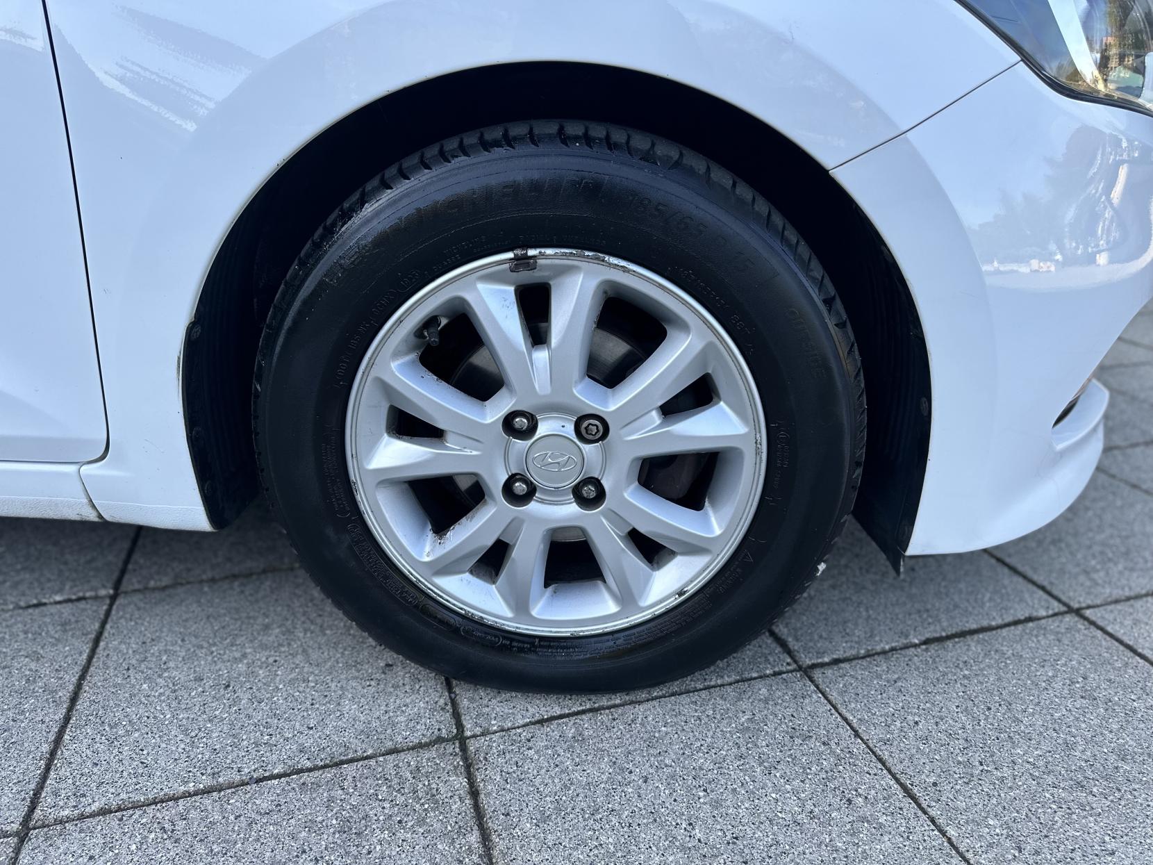 Hyundai i20 1.2 Blue Drive SE Hatchback 5dr Petrol Manual Euro 6 (s/s) (84 ps)