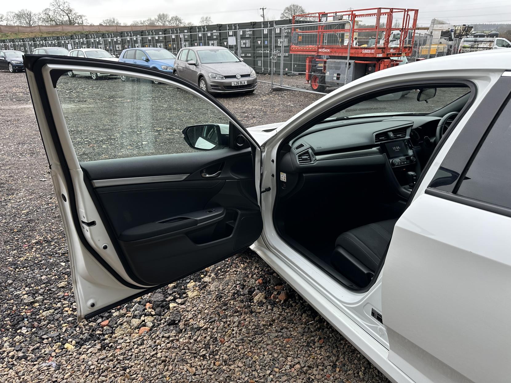 Honda Civic 1.0 VTEC Turbo SR Hatchback 5dr Petrol CVT Euro 6 (s/s) (129 ps)