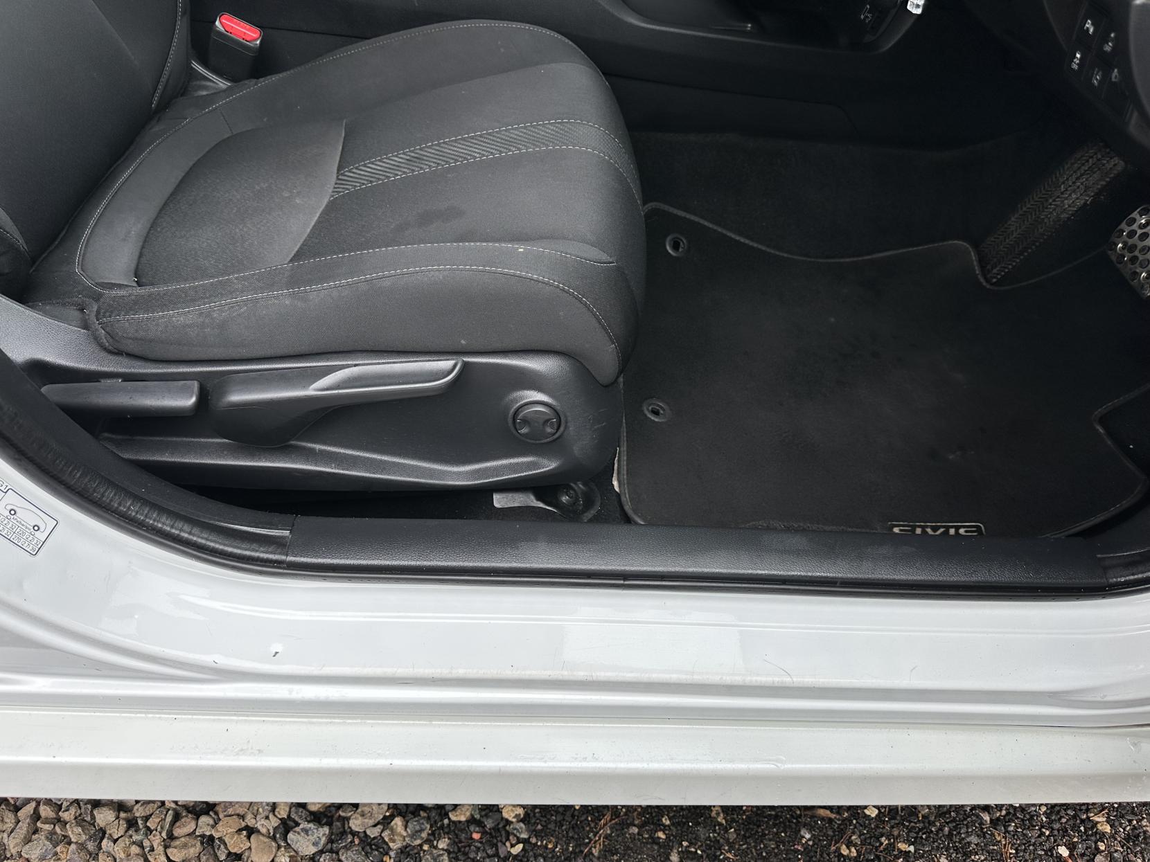 Honda Civic 1.0 VTEC Turbo SR Hatchback 5dr Petrol CVT Euro 6 (s/s) (129 ps)