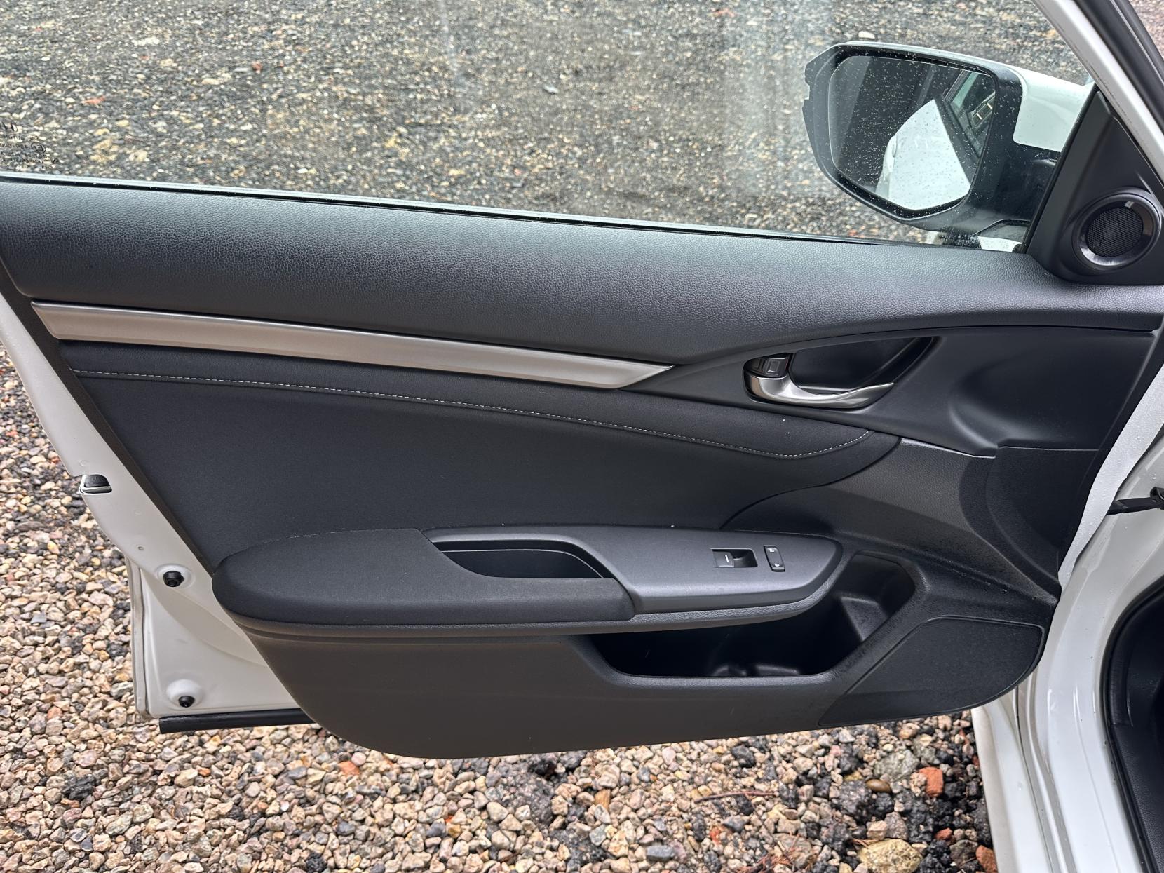 Honda Civic 1.0 VTEC Turbo SR Hatchback 5dr Petrol CVT Euro 6 (s/s) (129 ps)