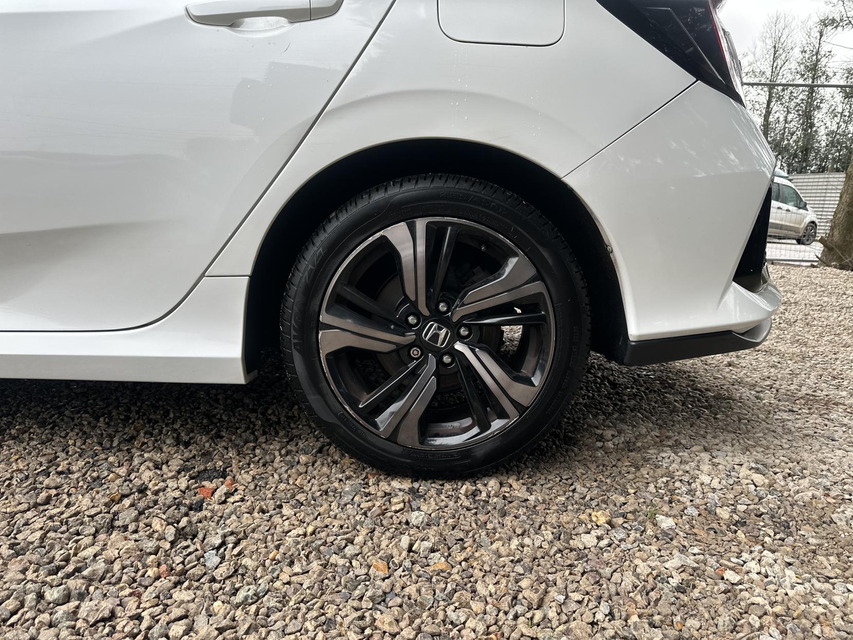 Honda Civic 1.0 VTEC Turbo SR Hatchback 5dr Petrol CVT Euro 6 (s/s) (129 ps)