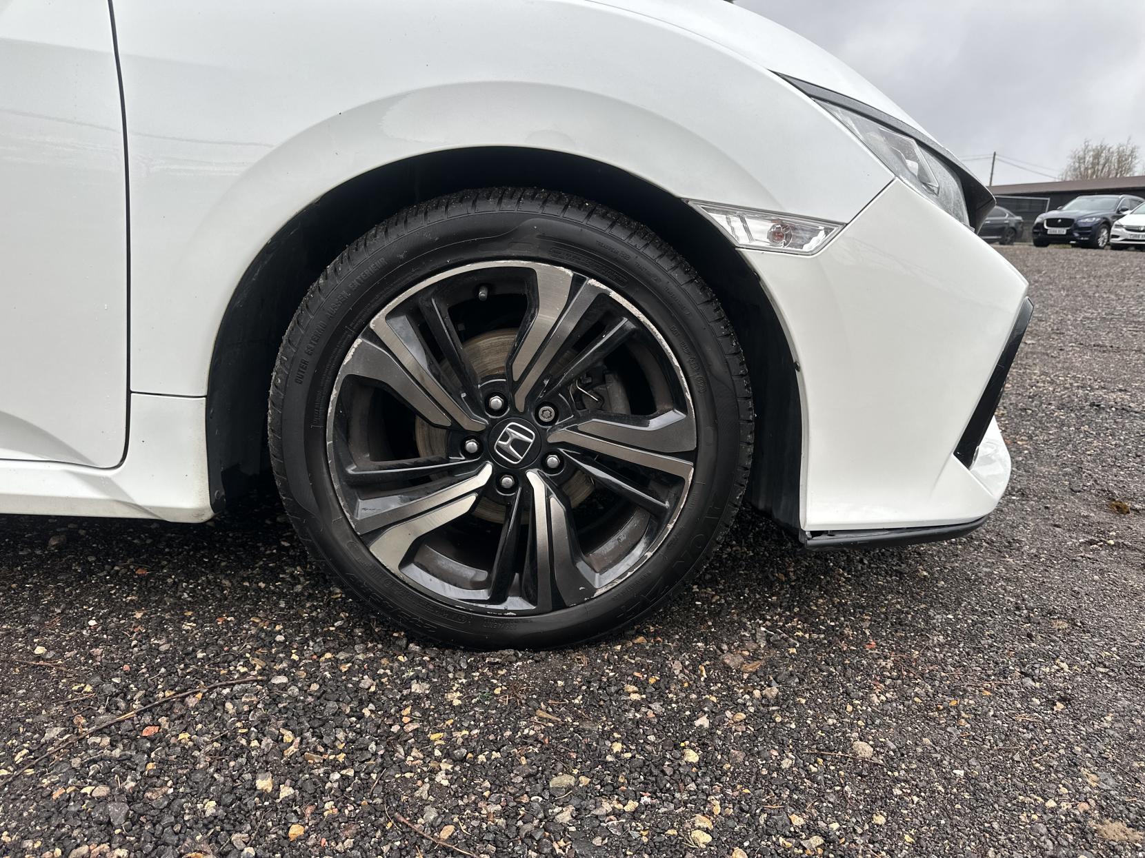 Honda Civic 1.0 VTEC Turbo SR Hatchback 5dr Petrol CVT Euro 6 (s/s) (129 ps)