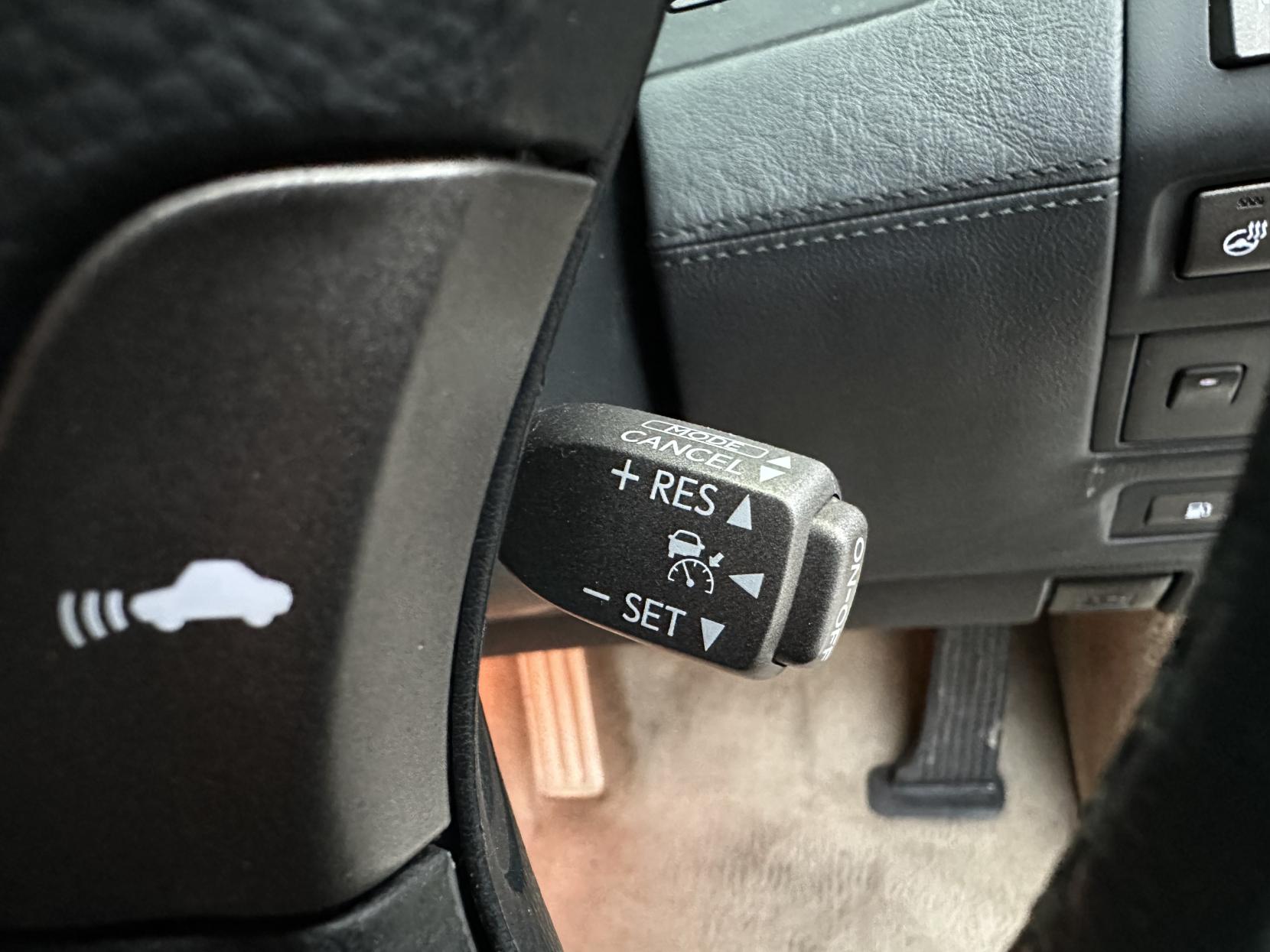 Lexus LS 5.0 600h V8 L RSR Saloon 4dr Petrol Hybrid CVT 4WD Euro 5 (s/s) (445 ps)