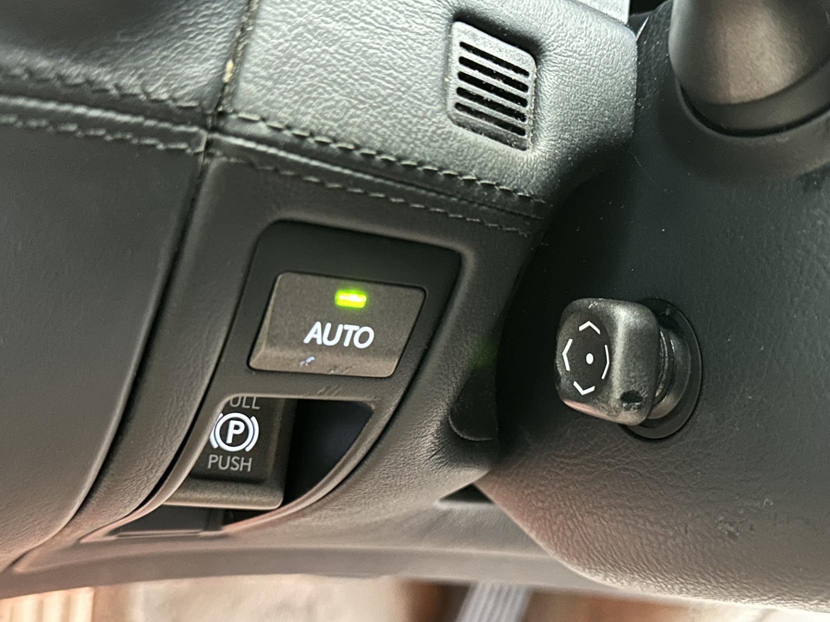 Lexus LS 5.0 600h V8 L RSR Saloon 4dr Petrol Hybrid CVT 4WD Euro 5 (s/s) (445 ps)